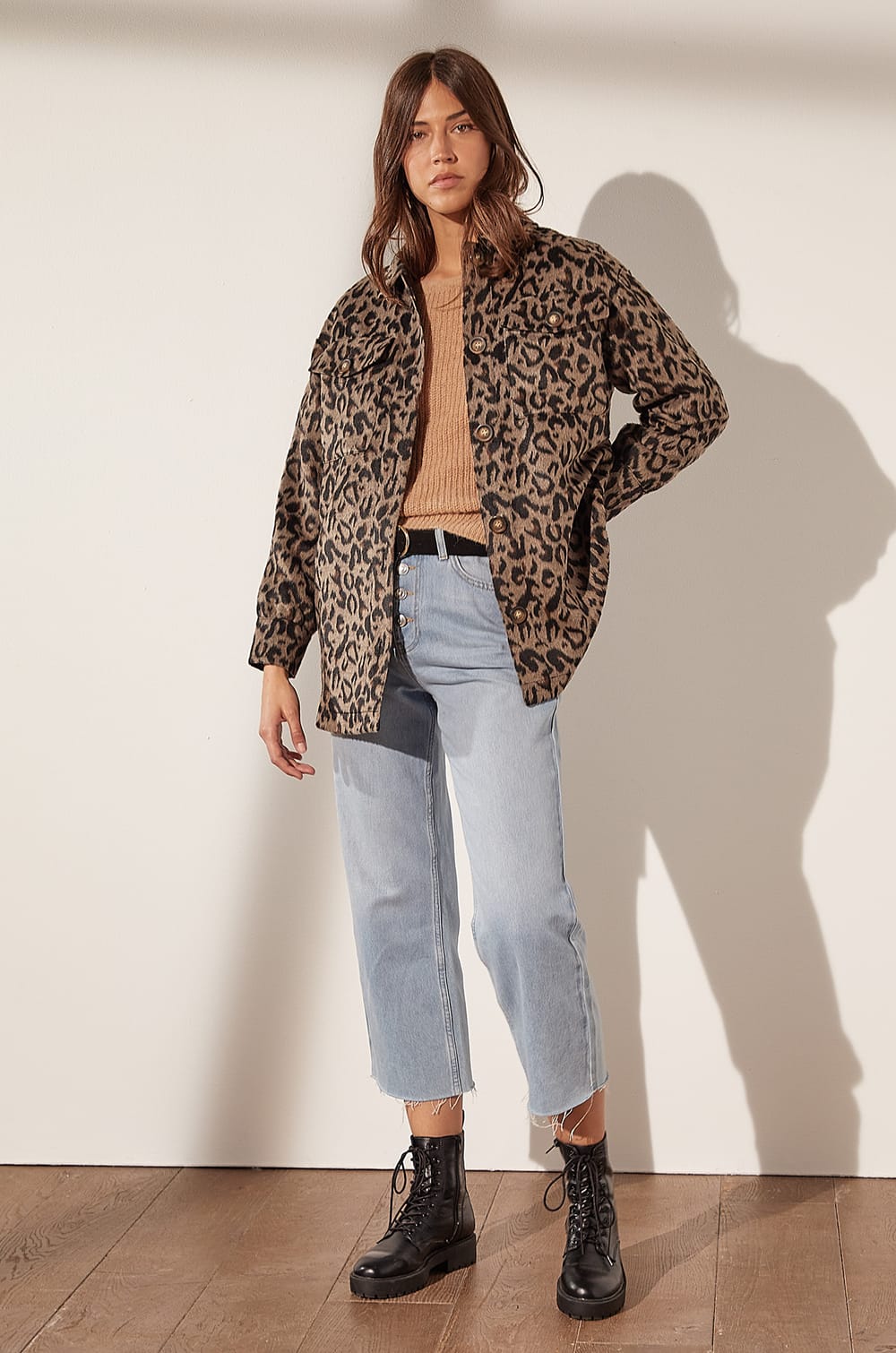 Sobrecamisa con bolsillos, estampado leopardo