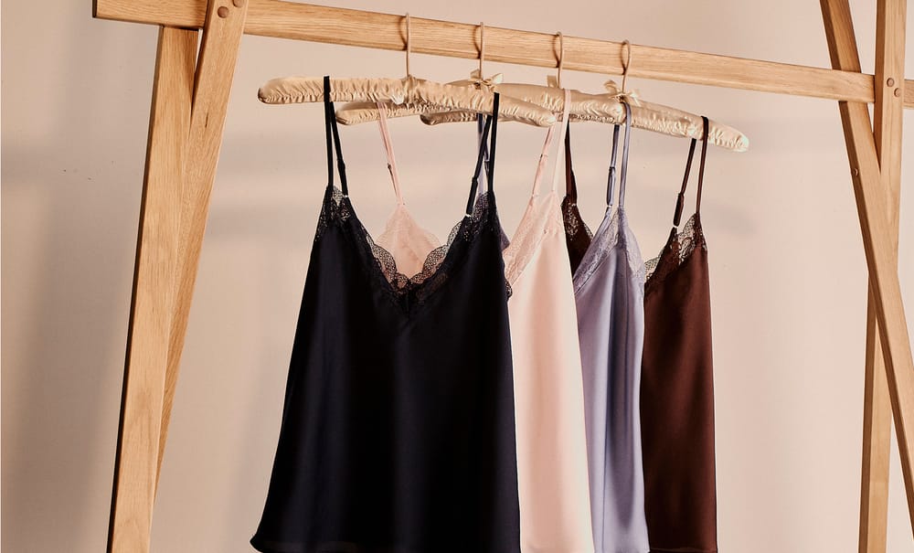 Pyjamas chics et satin&eacute;s